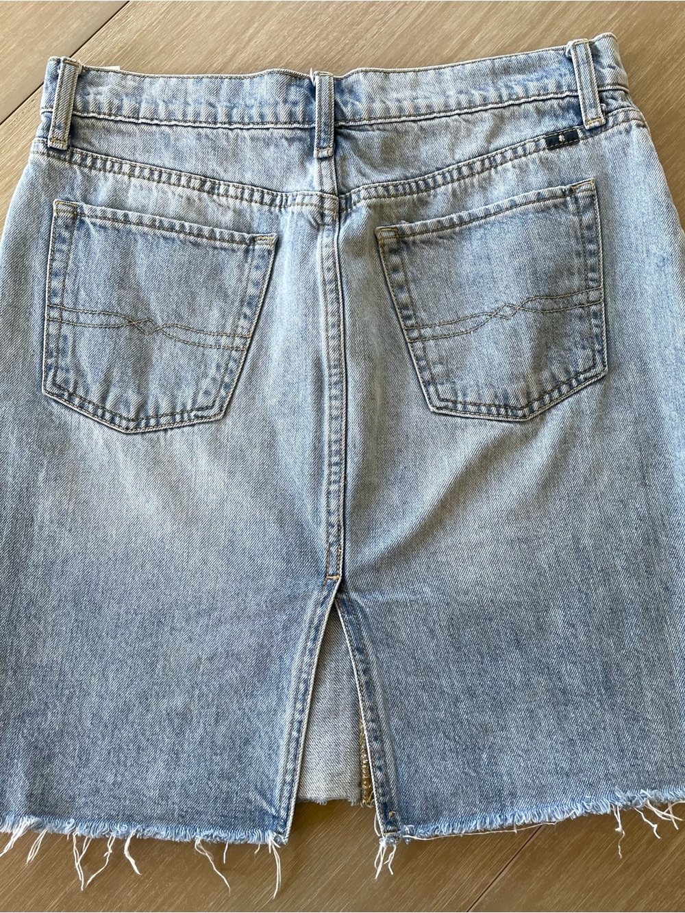 Denim Mini Skirt - Frayed Hem. Lucky Brand. Boho, Coastal Cowgirl, Y2K - Picture 2 of 6